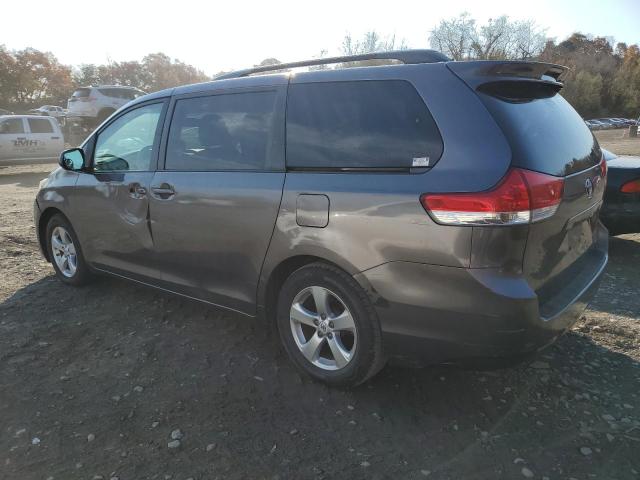 Photo 1 VIN: 5TDKK3DC2BS021683 - TOYOTA SIENNA LE 