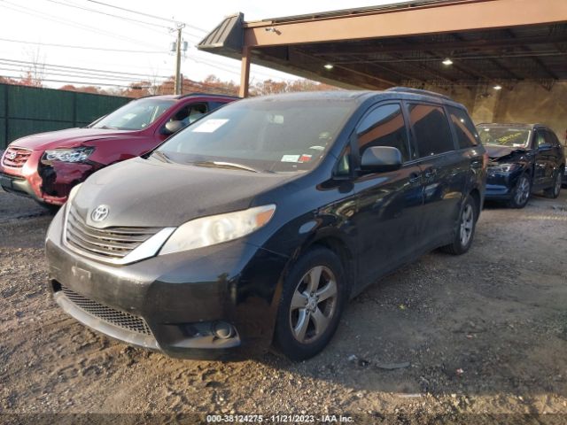 Photo 1 VIN: 5TDKK3DC2BS021747 - TOYOTA SIENNA 