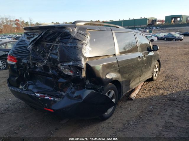 Photo 3 VIN: 5TDKK3DC2BS021747 - TOYOTA SIENNA 