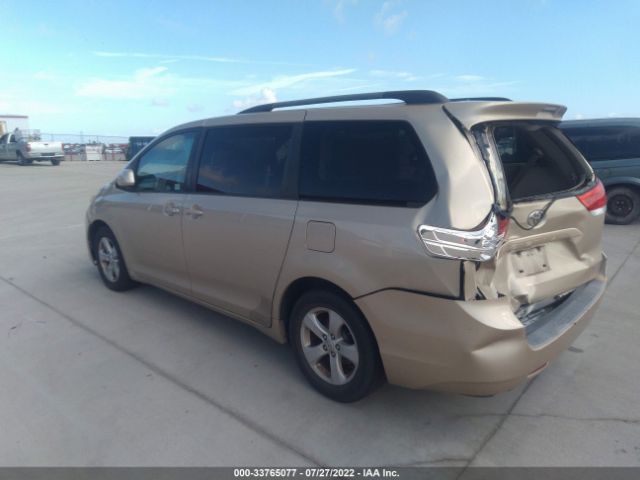 Photo 2 VIN: 5TDKK3DC2BS023577 - TOYOTA SIENNA 