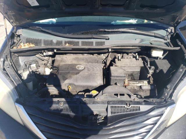 Photo 11 VIN: 5TDKK3DC2BS040346 - TOYOTA SIENNA LE 