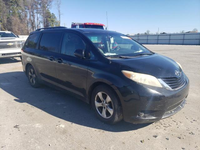 Photo 3 VIN: 5TDKK3DC2BS040346 - TOYOTA SIENNA LE 