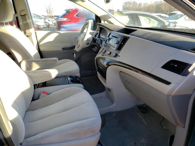 Photo 4 VIN: 5TDKK3DC2BS082063 - TOYOTA SIENNA LE 