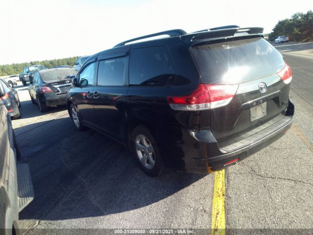 Photo 2 VIN: 5TDKK3DC2BS098134 - TOYOTA SIENNA 