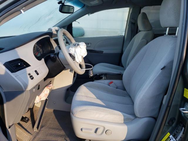 Photo 6 VIN: 5TDKK3DC2BS103199 - TOYOTA SIENNA LE 