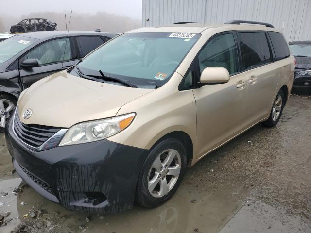 Photo 1 VIN: 5TDKK3DC2BS127857 - TOYOTA SIENNA LE 