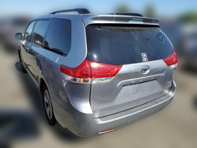 Photo 1 VIN: 5TDKK3DC2BS134629 - TOYOTA SIENNA LE 