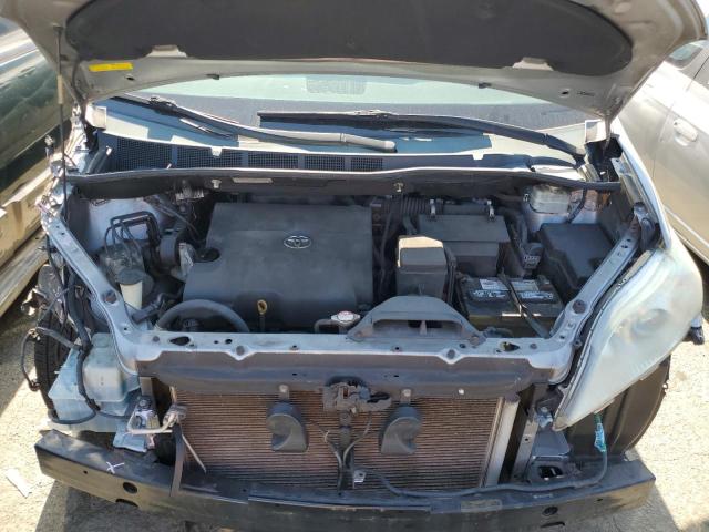 Photo 11 VIN: 5TDKK3DC2BS134629 - TOYOTA SIENNA LE 