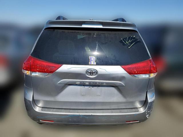 Photo 5 VIN: 5TDKK3DC2BS134629 - TOYOTA SIENNA LE 