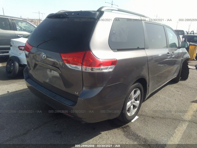 Photo 3 VIN: 5TDKK3DC2BS144870 - TOYOTA SIENNA 