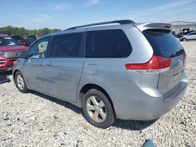 Photo 1 VIN: 5TDKK3DC2BS146635 - TOYOTA SIENNA LE 