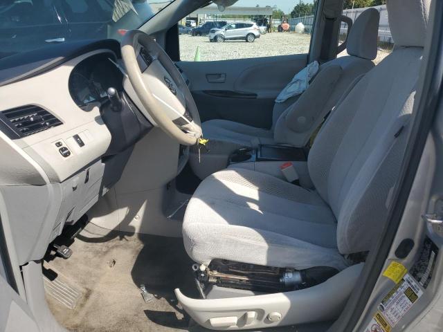 Photo 6 VIN: 5TDKK3DC2BS146635 - TOYOTA SIENNA LE 