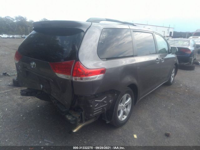 Photo 3 VIN: 5TDKK3DC2BS149826 - TOYOTA SIENNA 