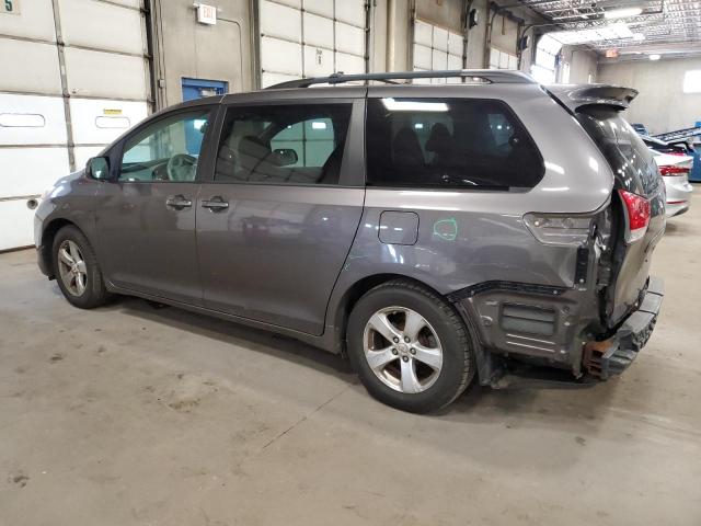 Photo 1 VIN: 5TDKK3DC2BS158588 - TOYOTA SIENNA LE 