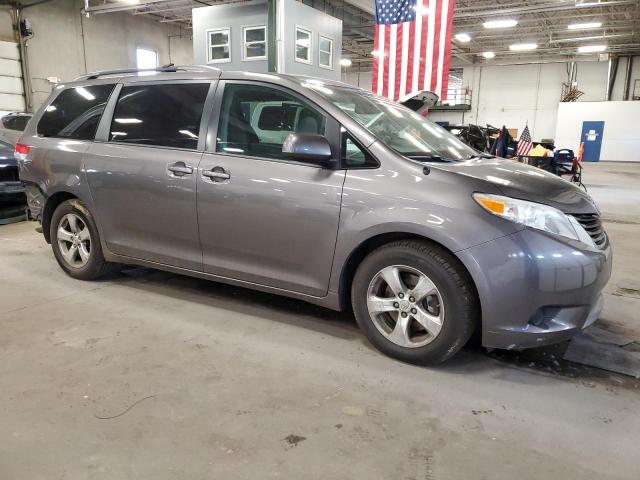 Photo 3 VIN: 5TDKK3DC2BS158588 - TOYOTA SIENNA LE 