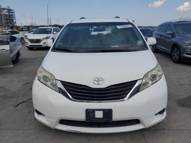 Photo 4 VIN: 5TDKK3DC2BS170210 - TOYOTA SIENNA LE 