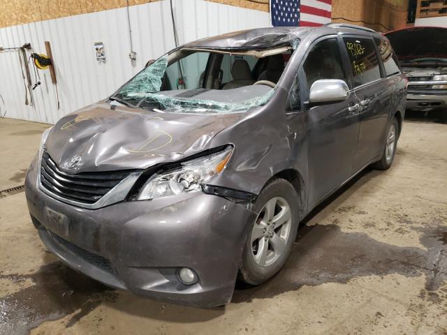 Photo 1 VIN: 5TDKK3DC2BS170515 - TOYOTA SIENNA LE 