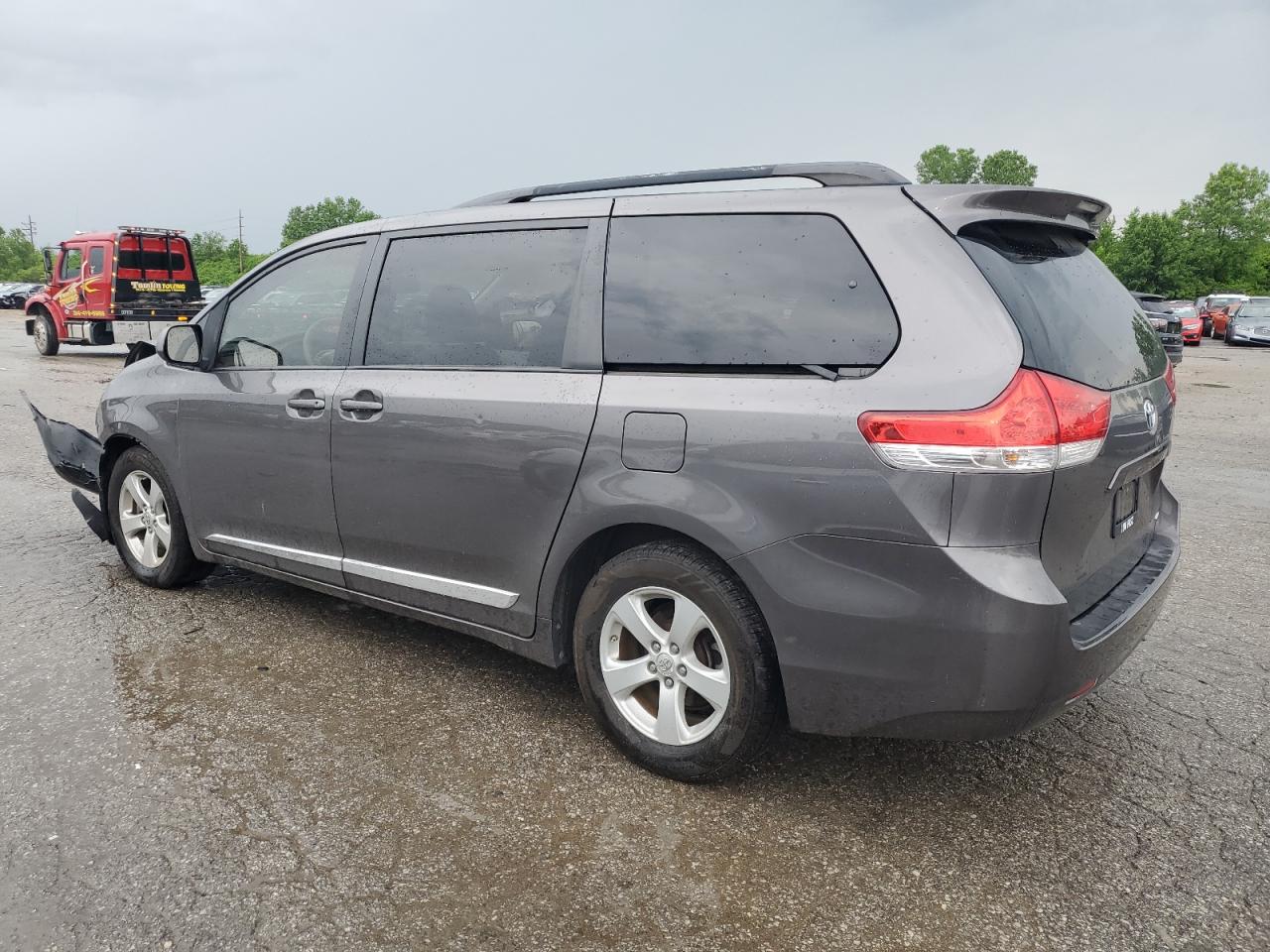 Photo 1 VIN: 5TDKK3DC2CS185825 - TOYOTA SIENNA 