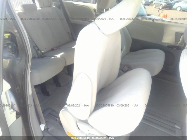 Photo 7 VIN: 5TDKK3DC2CS190958 - TOYOTA SIENNA 