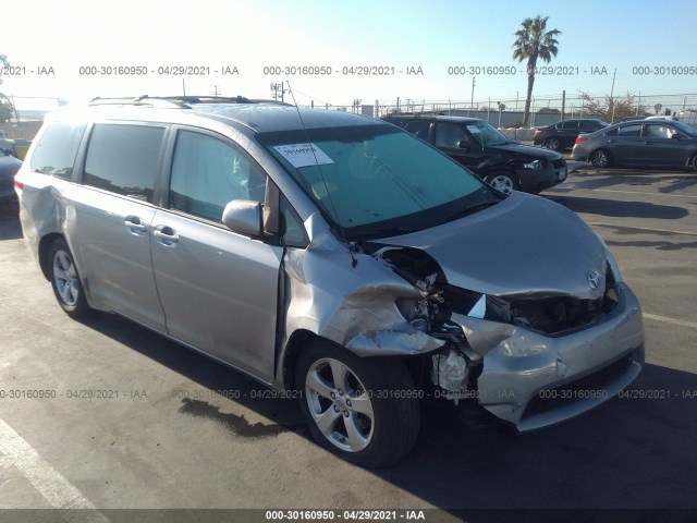 Photo 0 VIN: 5TDKK3DC2CS192936 - TOYOTA SIENNA 