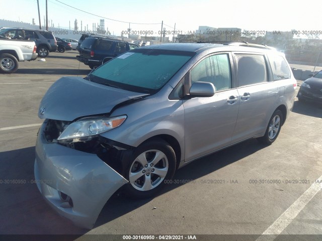 Photo 1 VIN: 5TDKK3DC2CS192936 - TOYOTA SIENNA 