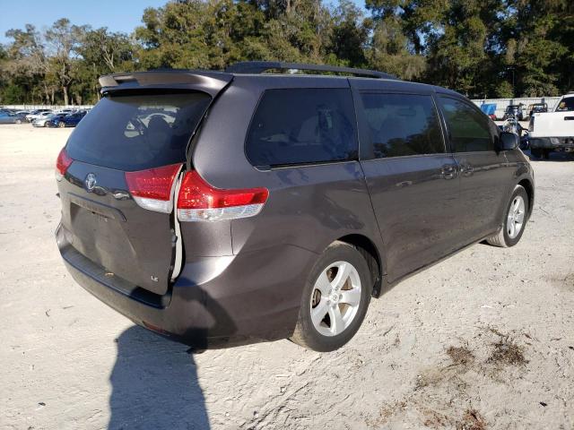 Photo 2 VIN: 5TDKK3DC2CS224218 - TOYOTA SIENNA LE 