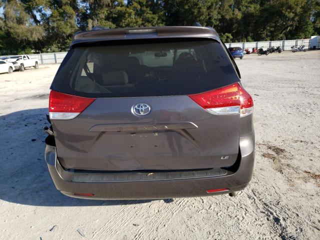 Photo 5 VIN: 5TDKK3DC2CS224218 - TOYOTA SIENNA LE 