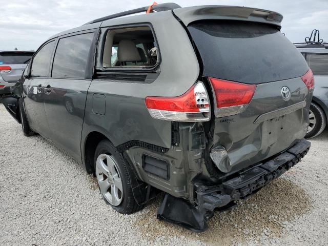 Photo 2 VIN: 5TDKK3DC2CS241259 - TOYOTA SIENNA LE 