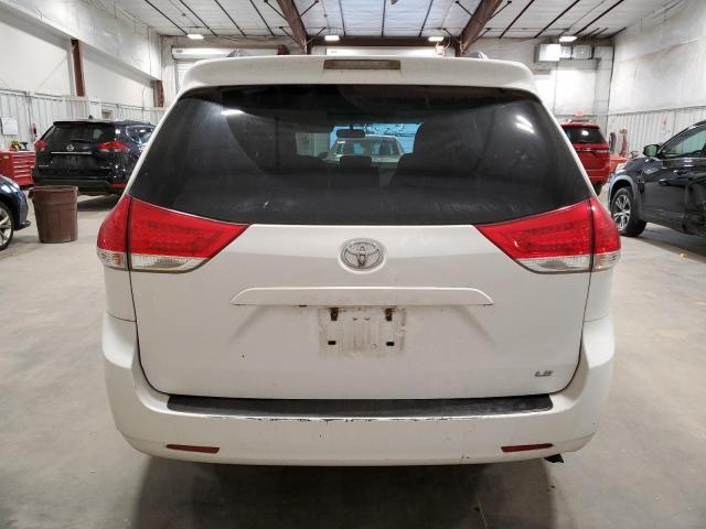 Photo 5 VIN: 5TDKK3DC2CS268719 - TOYOTA SIENNA LE 