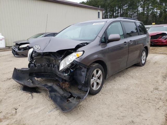 Photo 0 VIN: 5TDKK3DC2CS270213 - TOYOTA SIENNA LE 