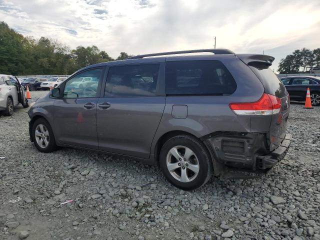 Photo 1 VIN: 5TDKK3DC2DS302675 - TOYOTA SIENNA LE 