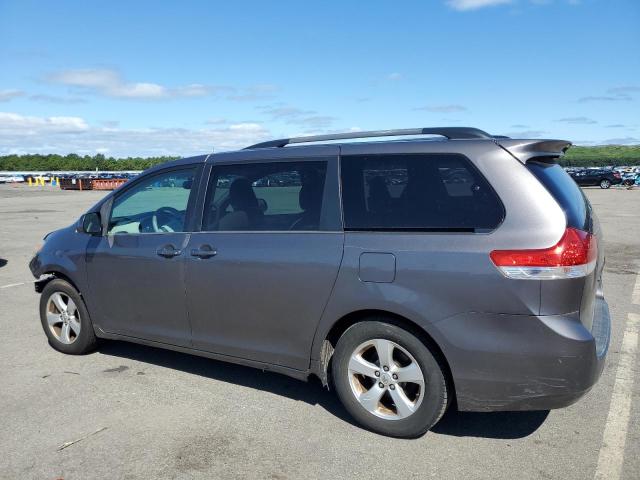 Photo 1 VIN: 5TDKK3DC2DS313420 - TOYOTA SIENNA LE 