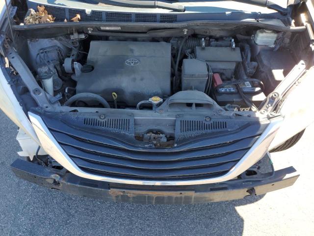 Photo 11 VIN: 5TDKK3DC2DS313420 - TOYOTA SIENNA LE 