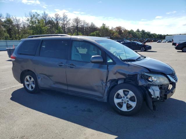 Photo 3 VIN: 5TDKK3DC2DS313420 - TOYOTA SIENNA LE 