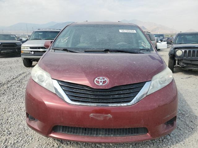 Photo 4 VIN: 5TDKK3DC2DS313675 - TOYOTA SIENNA LE 