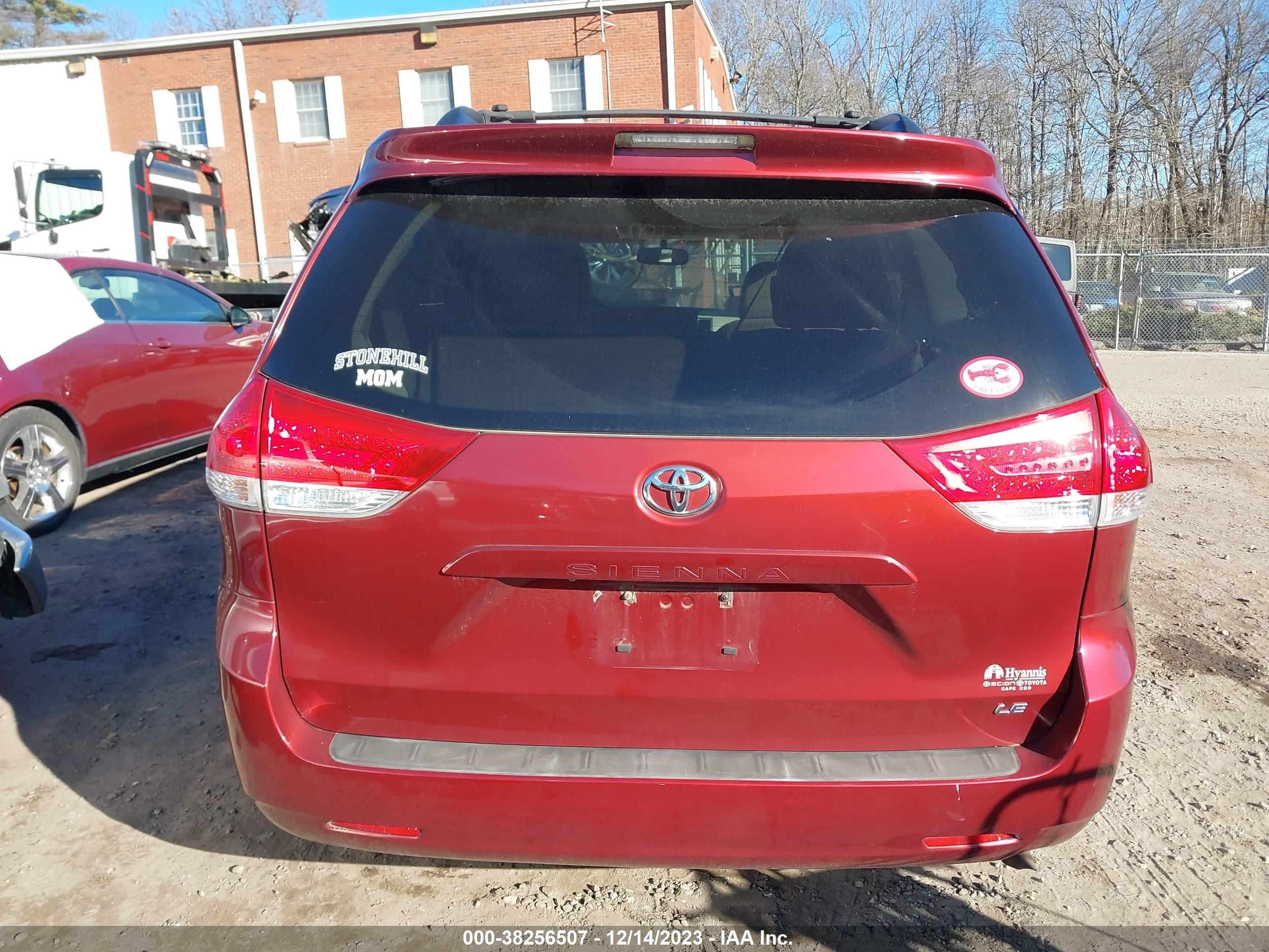 Photo 15 VIN: 5TDKK3DC2DS323168 - TOYOTA SIENNA 