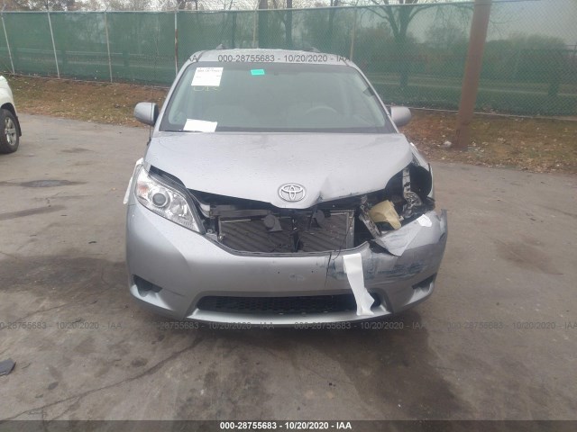 Photo 5 VIN: 5TDKK3DC2DS335661 - TOYOTA SIENNA 