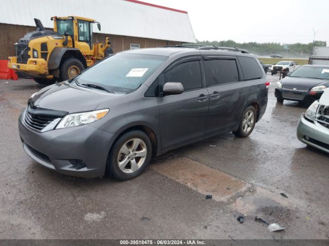 Photo 1 VIN: 5TDKK3DC2DS346837 - TOYOTA SIENNA 