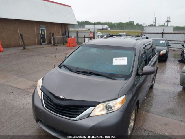 Photo 5 VIN: 5TDKK3DC2DS346837 - TOYOTA SIENNA 