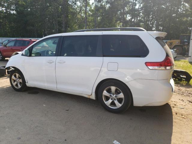 Photo 1 VIN: 5TDKK3DC2DS356557 - TOYOTA SIENNA LE 