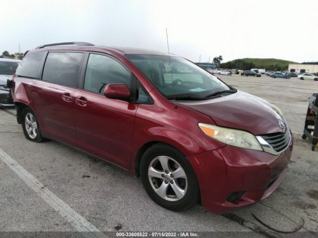 Photo 0 VIN: 5TDKK3DC2DS366067 - TOYOTA SIENNA 