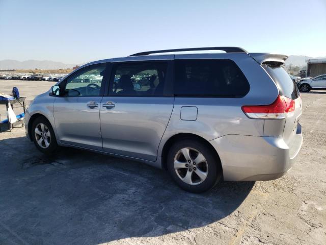 Photo 1 VIN: 5TDKK3DC2DS381779 - TOYOTA SIENNA LE 