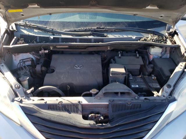 Photo 11 VIN: 5TDKK3DC2DS381779 - TOYOTA SIENNA LE 