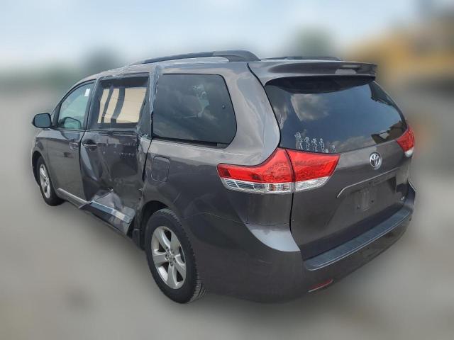 Photo 1 VIN: 5TDKK3DC2DS383127 - TOYOTA SIENNA LE 