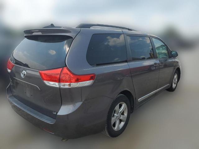 Photo 2 VIN: 5TDKK3DC2DS383127 - TOYOTA SIENNA LE 