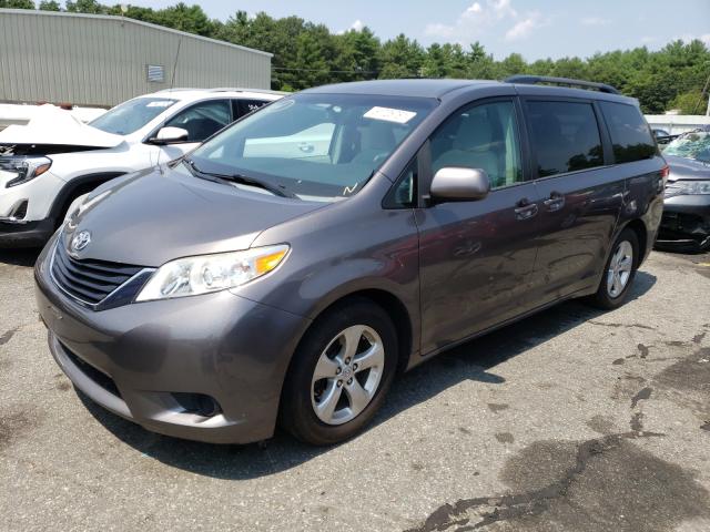 Photo 1 VIN: 5TDKK3DC2DS389798 - TOYOTA SIENNA LE 