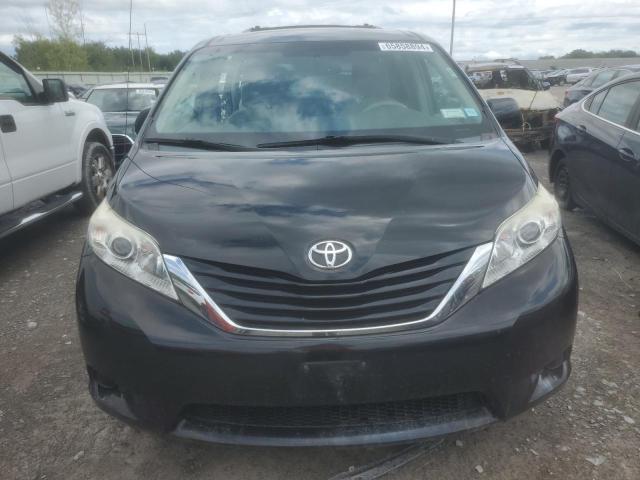 Photo 4 VIN: 5TDKK3DC2DS401884 - TOYOTA SIENNA LE 