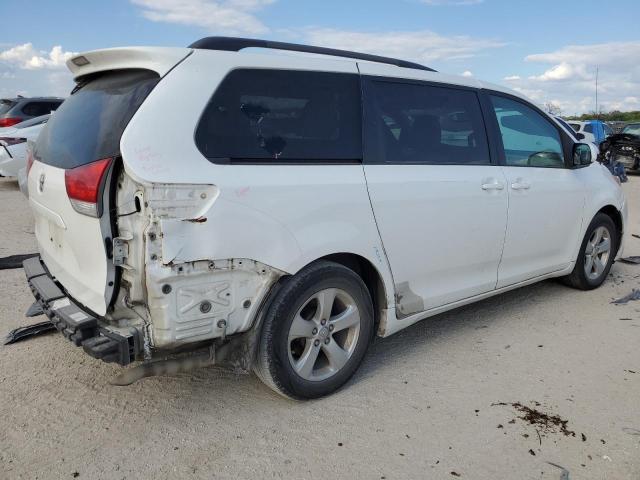 Photo 2 VIN: 5TDKK3DC2ES408027 - TOYOTA SIENNA LE 