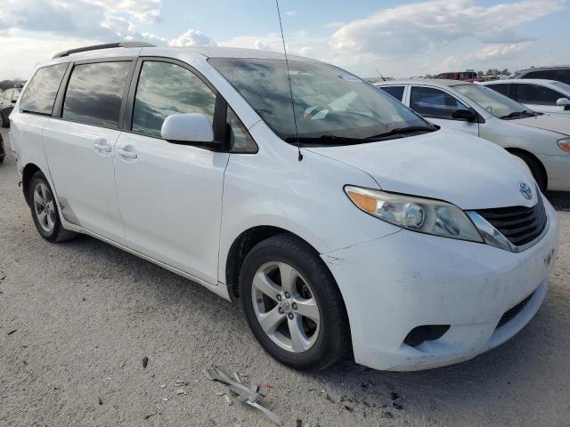 Photo 3 VIN: 5TDKK3DC2ES408027 - TOYOTA SIENNA LE 