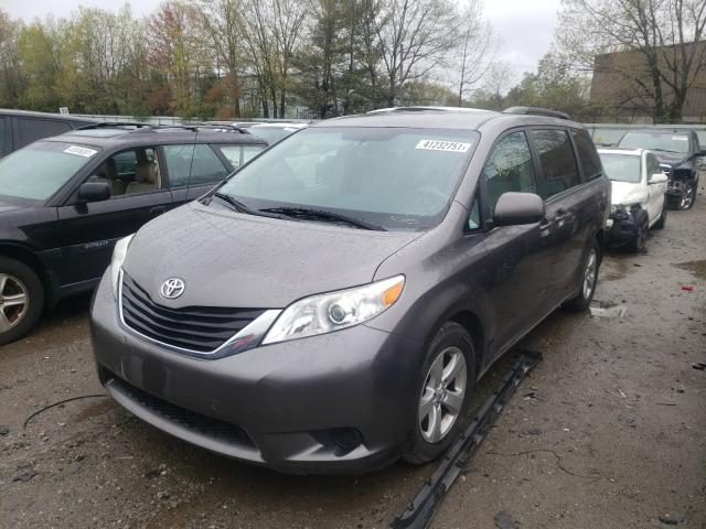 Photo 1 VIN: 5TDKK3DC2ES417410 - TOYOTA SIENNA LE 